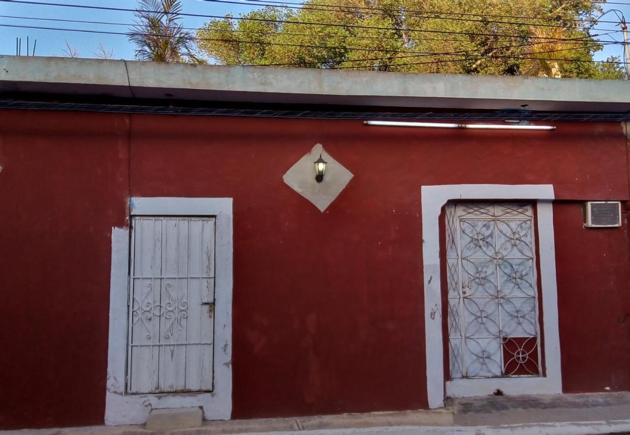 Cuartos Y Hostal Jaqueline Campeche Exterior photo